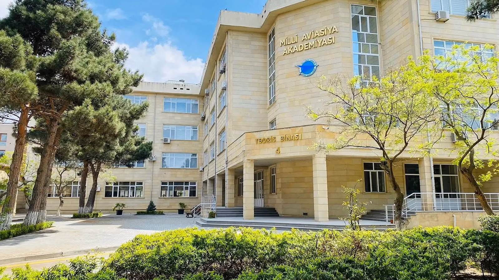 Milli Aviasiya Akademiyası